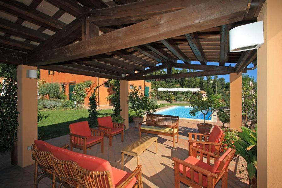Villa Poggio Montali Monte Roberto Exterior foto